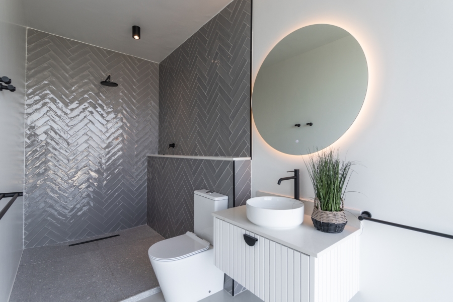 6 Bedroom Property for Sale in Yzerfontein Western Cape